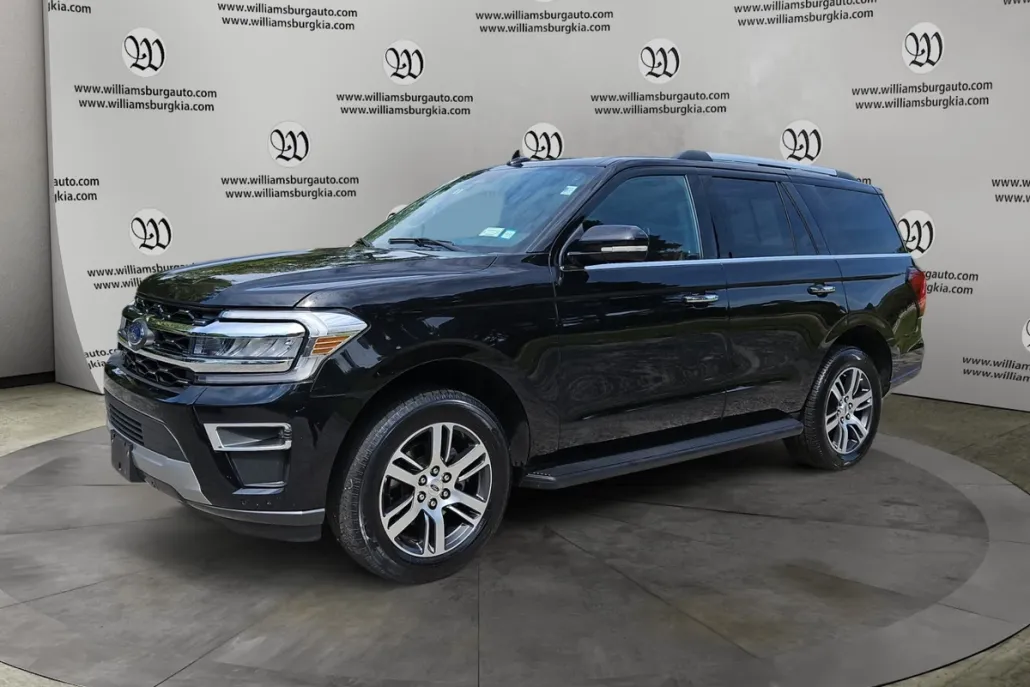 2024 Ford Expedition Limited photo 1