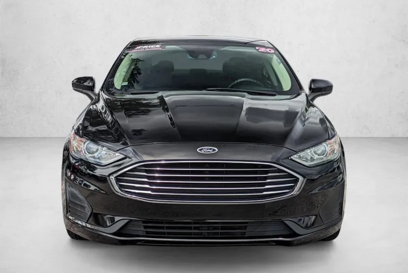 2020 Ford Fusion SE photo 1