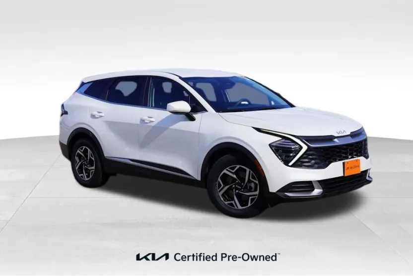 2024 Kia Sportage LX photo 1