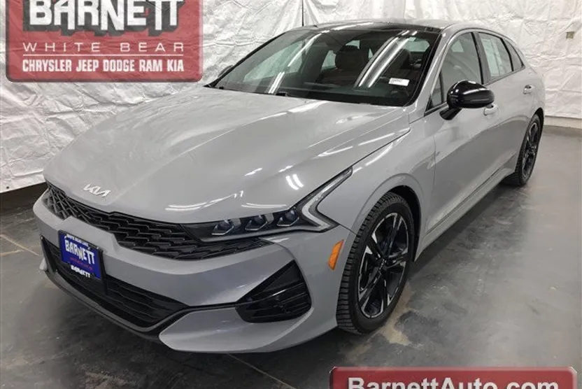 2022 Kia K5 GT-Line photo 1