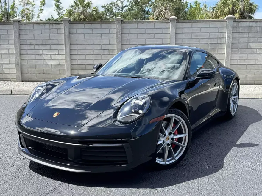 2022 Porsche 911 4S photo 1