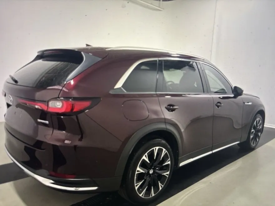 2024 Mazda CX-90 Premium photo 1