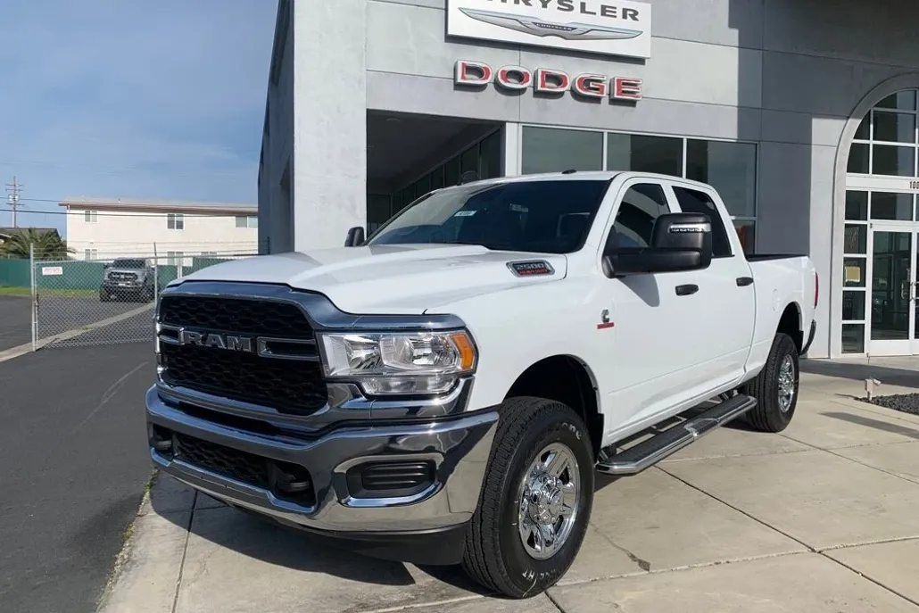 2024 Ram 2500 Tradesman photo 1