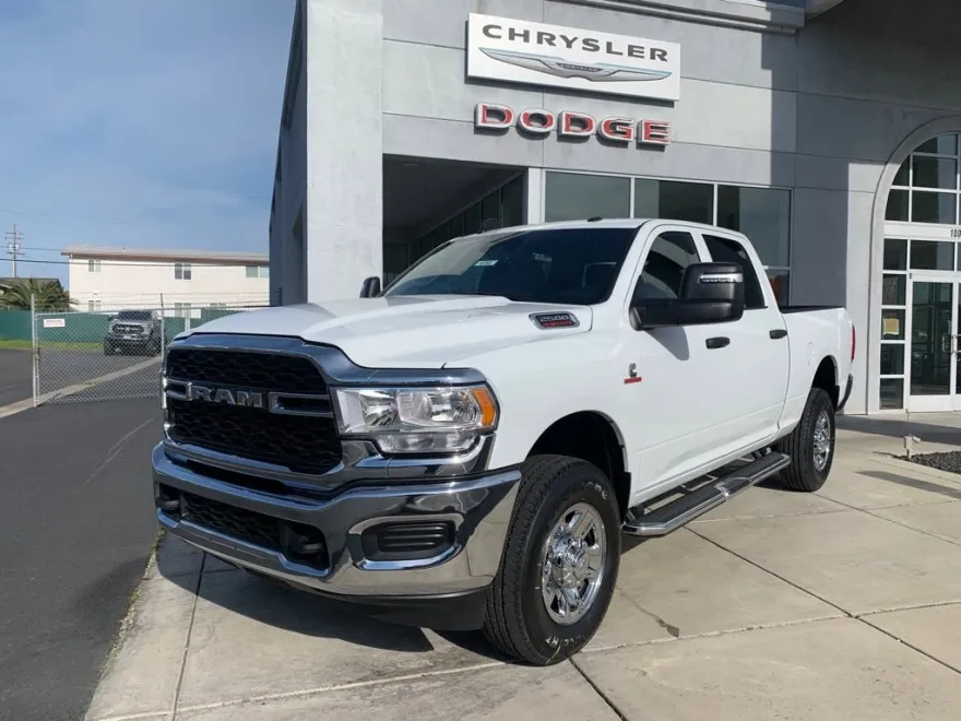 2024 Ram 2500 Tradesman photo 1