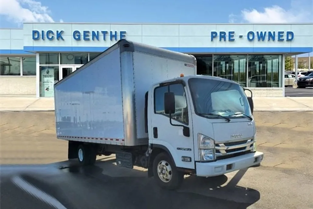 2016 Isuzu NPR photo 1