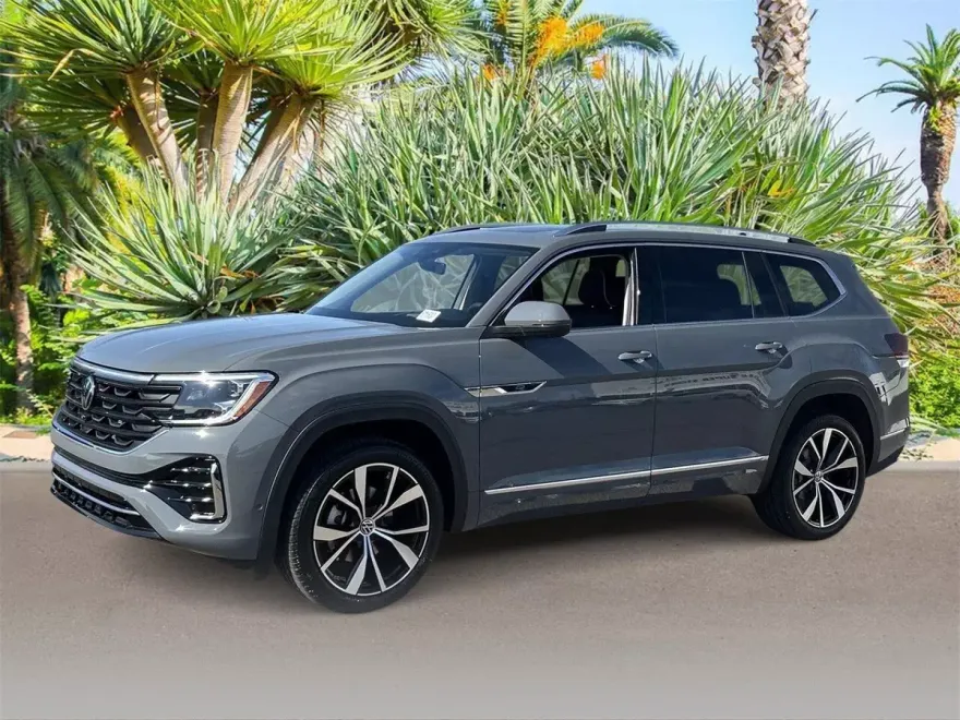 2025 Volkswagen Atlas SEL Premium R-Line photo 1