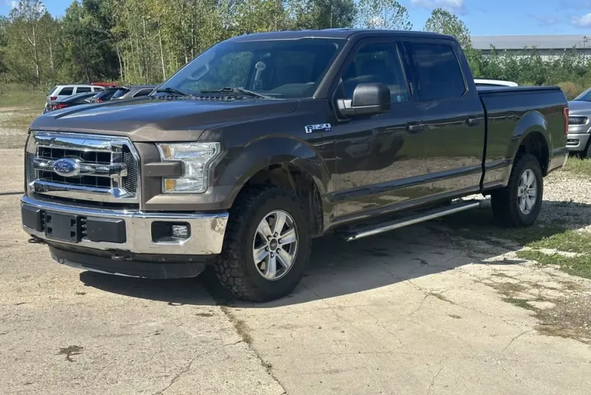 2015 Ford F-150 XLT photo 1