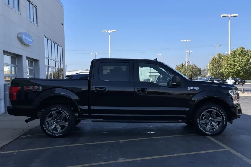 2020 Ford F-150 XLT photo 1