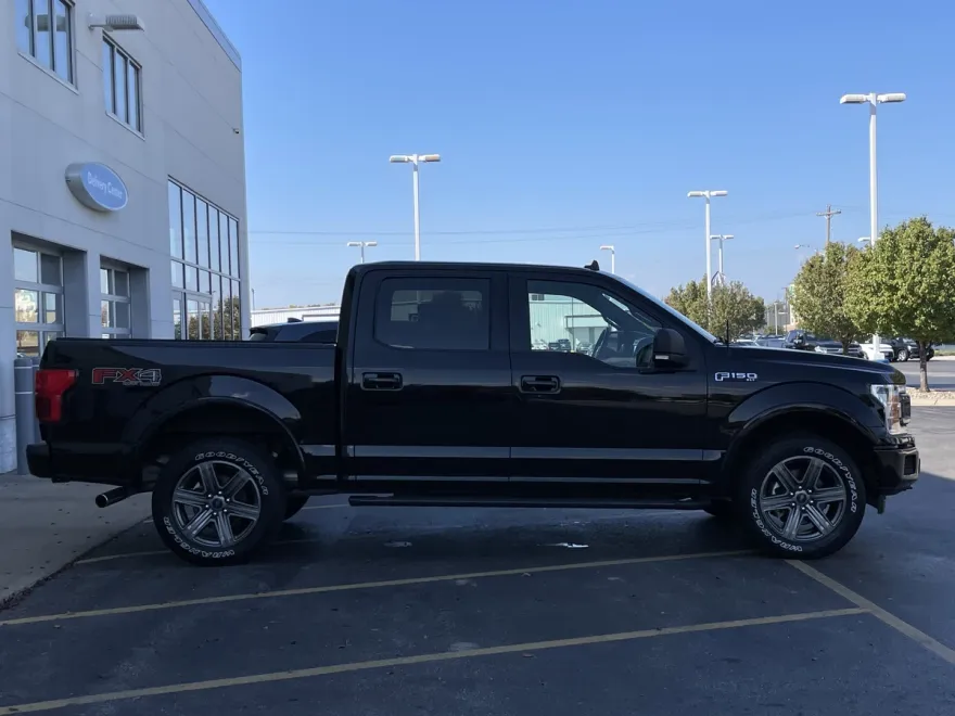 2020 Ford F-150 XLT photo 1
