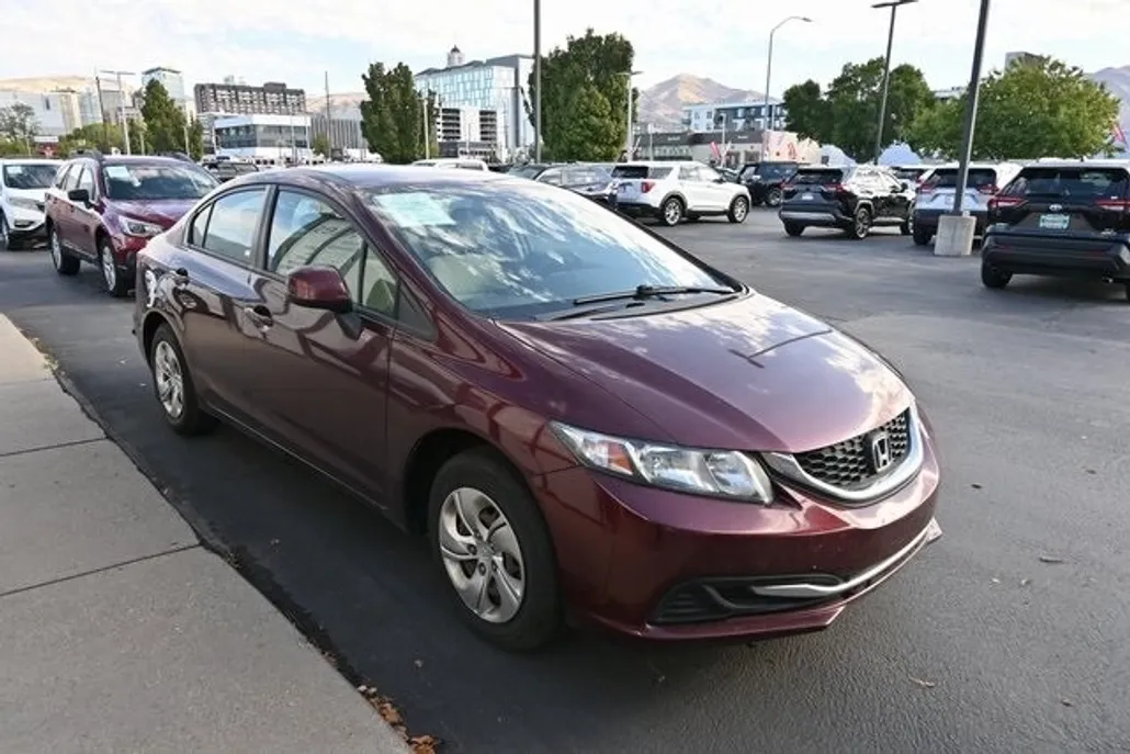 2013 Honda Civic LX photo 1