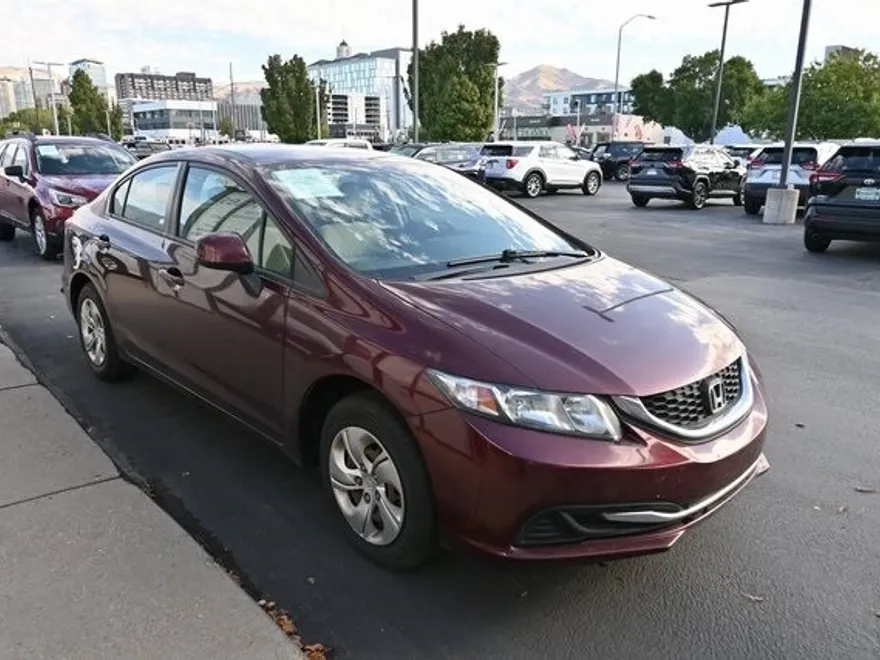 2013 Honda Civic LX photo 1