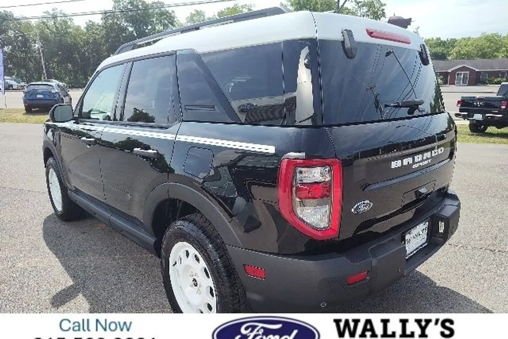 2025 Ford Bronco Sport Heritage photo 1