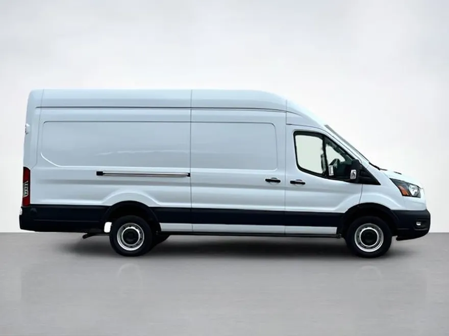 2025 Ford Transit photo 1