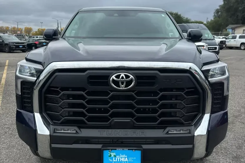 2022 Toyota Tundra SR5 photo 1