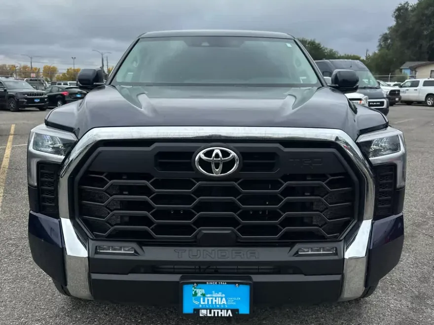 2022 Toyota Tundra SR5 photo 1