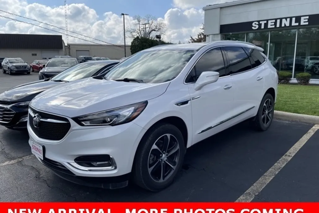 2021 Buick Enclave Essence photo 1