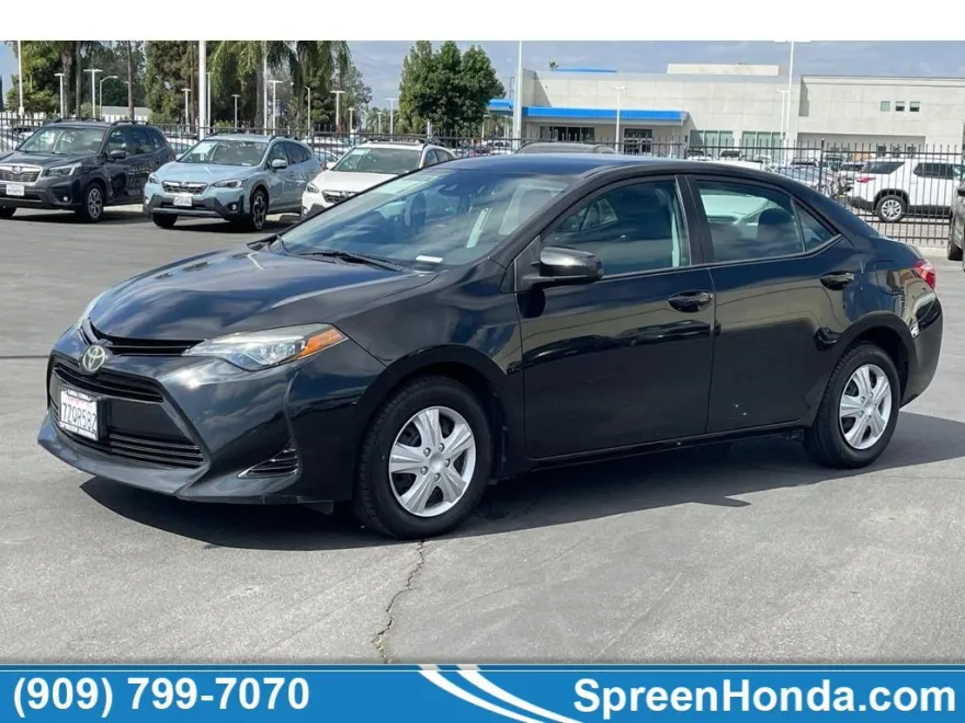 2017 Toyota Corolla L photo 1