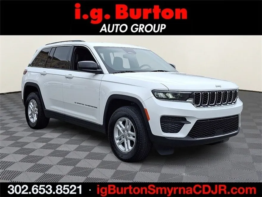 2024 Jeep Grand Cherokee Laredo photo 1