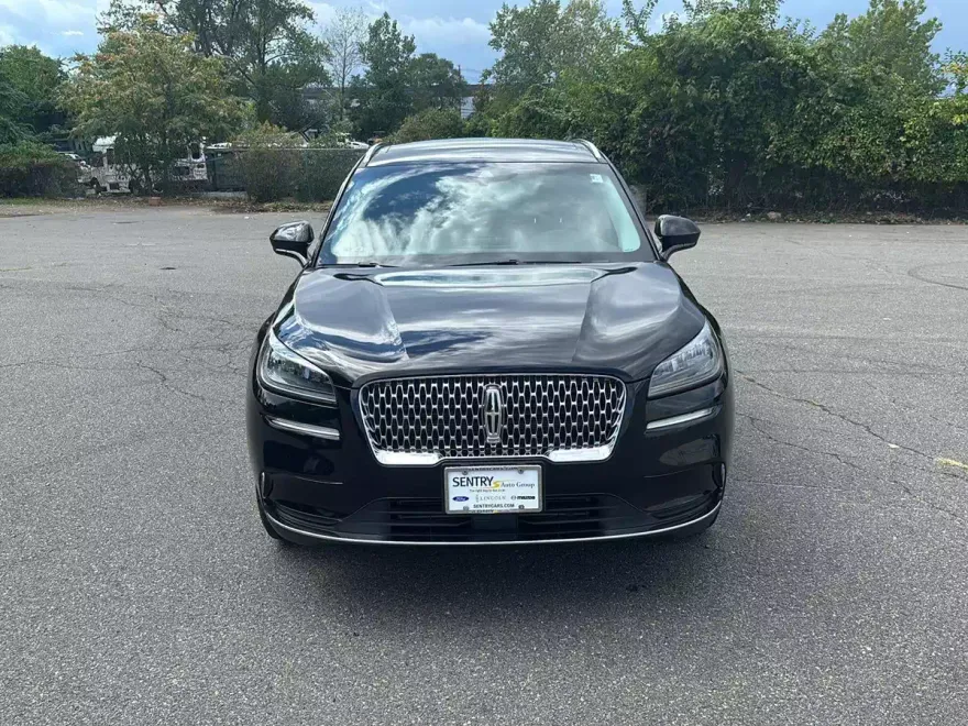2022 Lincoln Corsair Standard photo 1