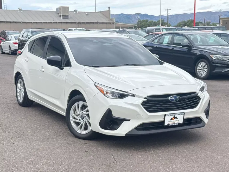 2024 Subaru Impreza Base photo 1