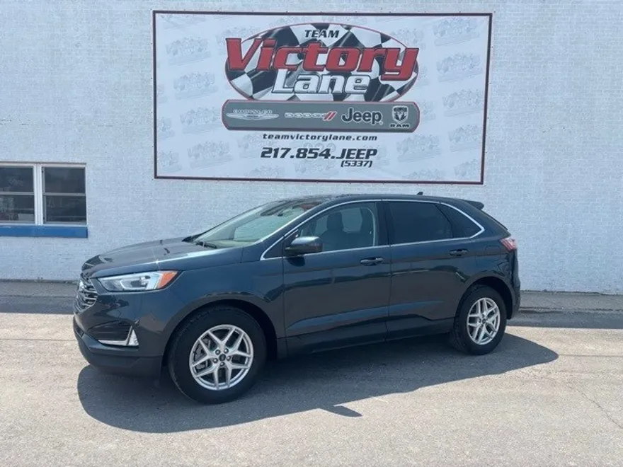 2022 Ford Edge SEL photo 1