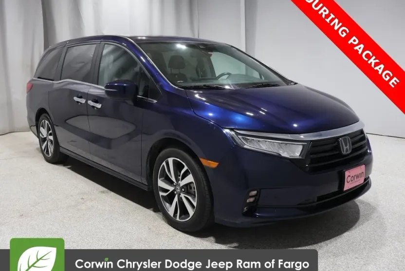 2023 Honda Odyssey Touring photo 1