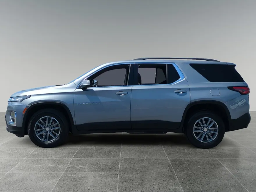 2023 Chevrolet Traverse Cloth 1LT photo 1