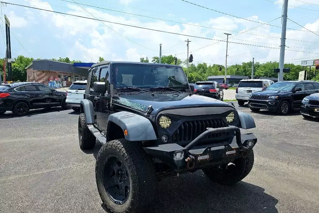 2014 Jeep Wrangler Unlimited Rubicon photo 1