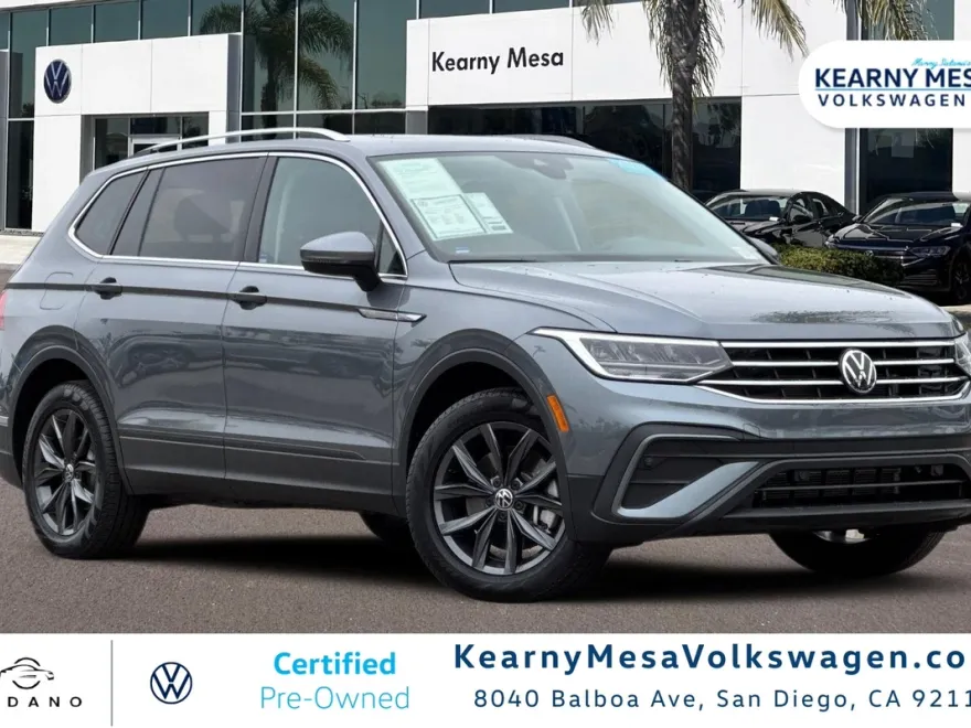 2023 Volkswagen Tiguan SE photo 1
