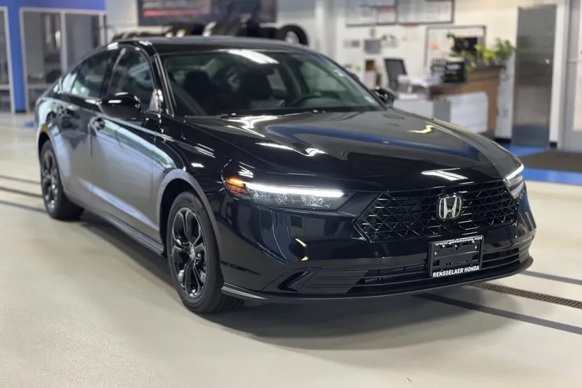 2025 Honda Accord SE photo 1