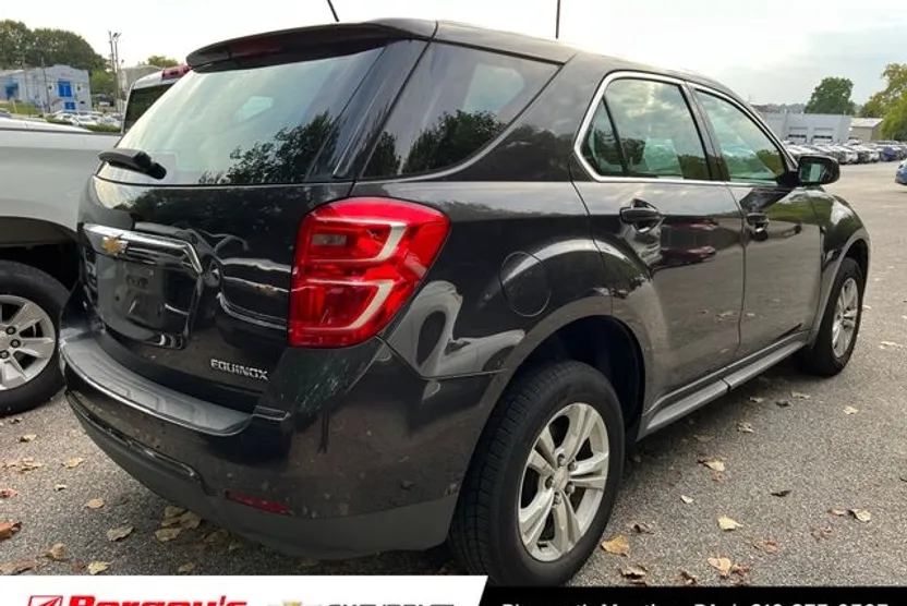 2016 Chevrolet Equinox LS photo 1