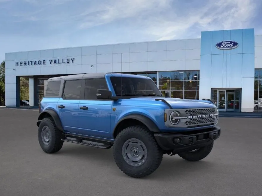 2025 Ford Bronco Badlands photo 1