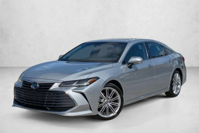 2021 Toyota Avalon Hybrid Limited photo 1