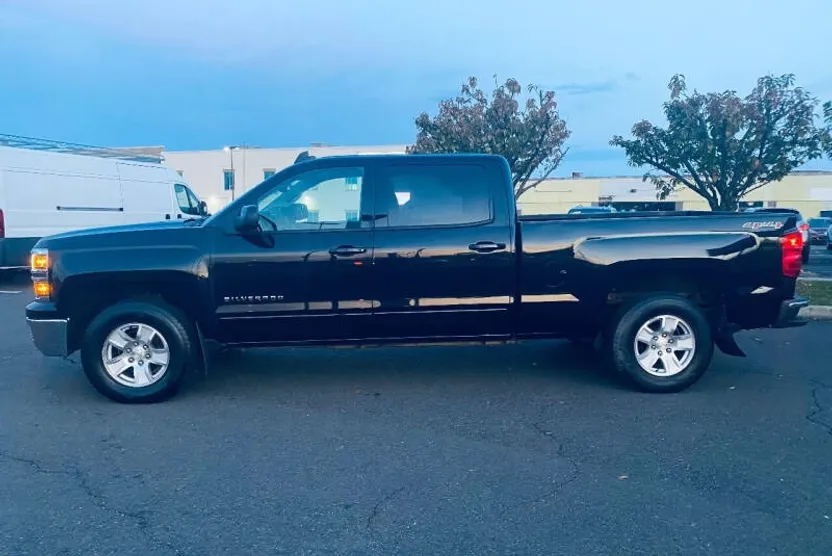 2015 Chevrolet Silverado 1500 LT photo 1