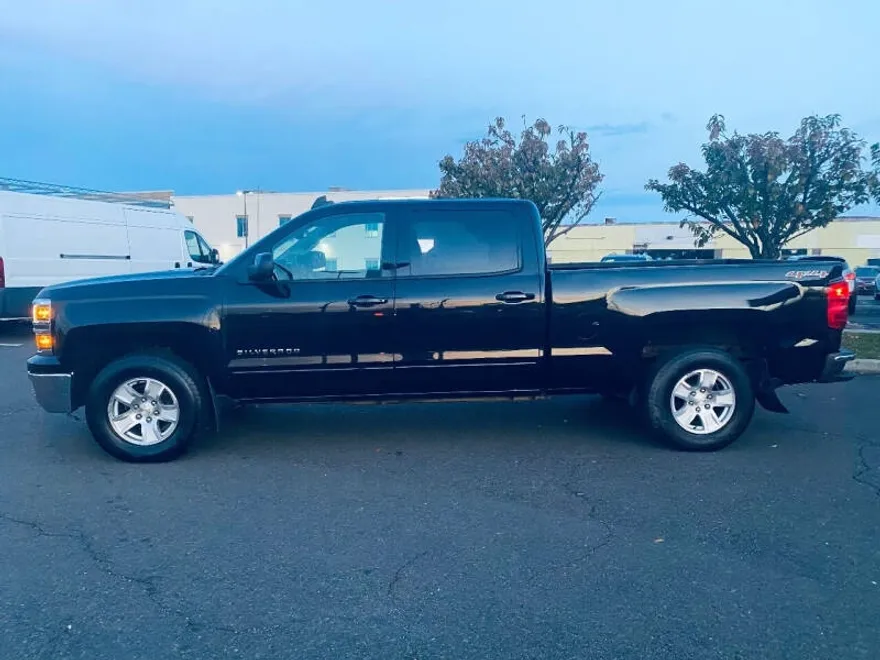 2015 Chevrolet Silverado 1500 LT photo 1