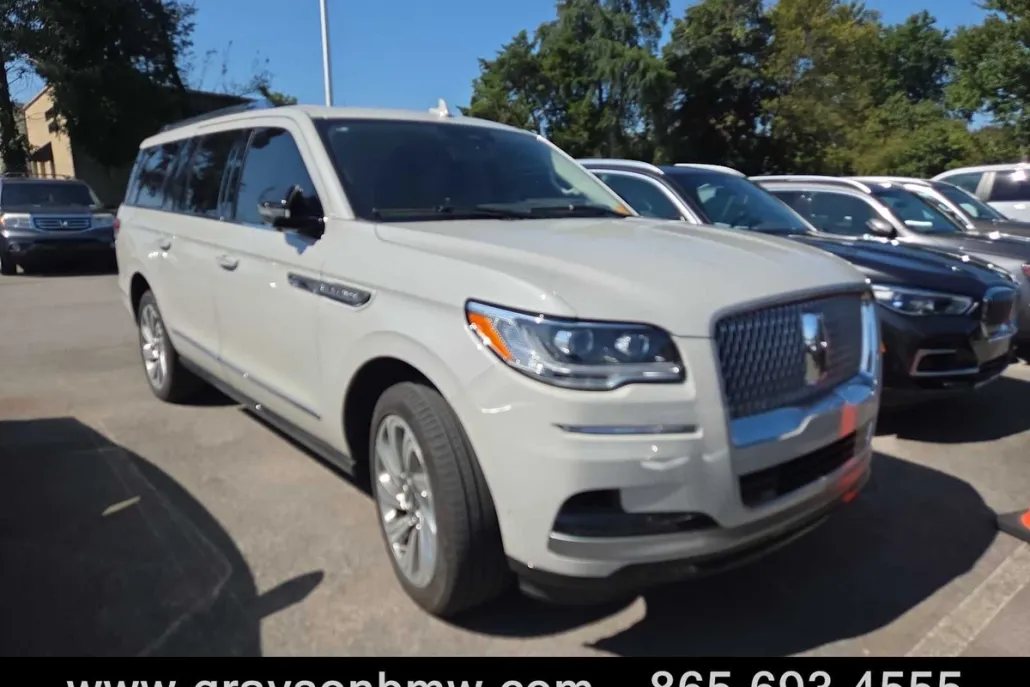 2024 Lincoln Navigator L Reserve photo 1