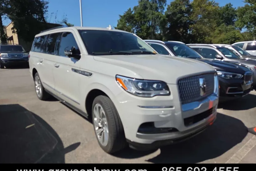 2024 Lincoln Navigator L Reserve photo 1