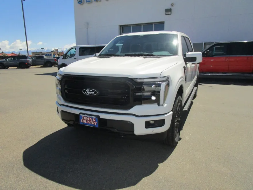 2025 Ford F-150 Lariat photo 1
