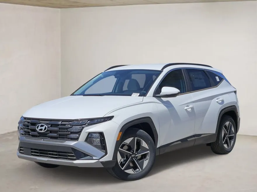 2025 Hyundai Tucson SEL photo 1