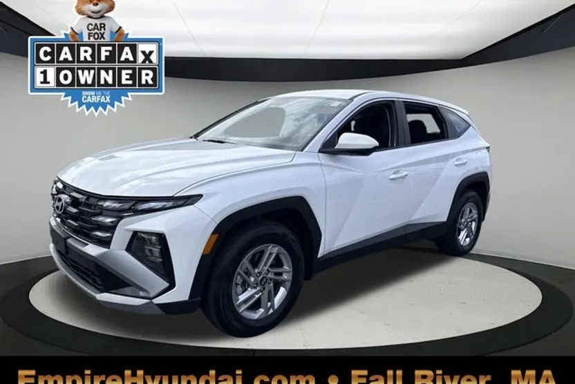 2025 Hyundai Tucson SE photo 1