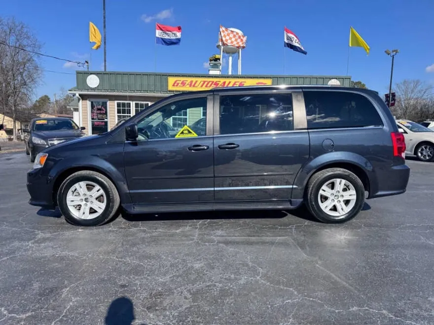 2013 Dodge Grand Caravan Crew photo 1