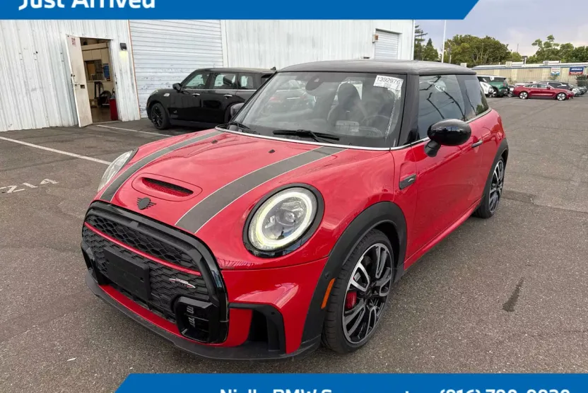2024 Mini Cooper Hardtop John Cooper Works photo 1