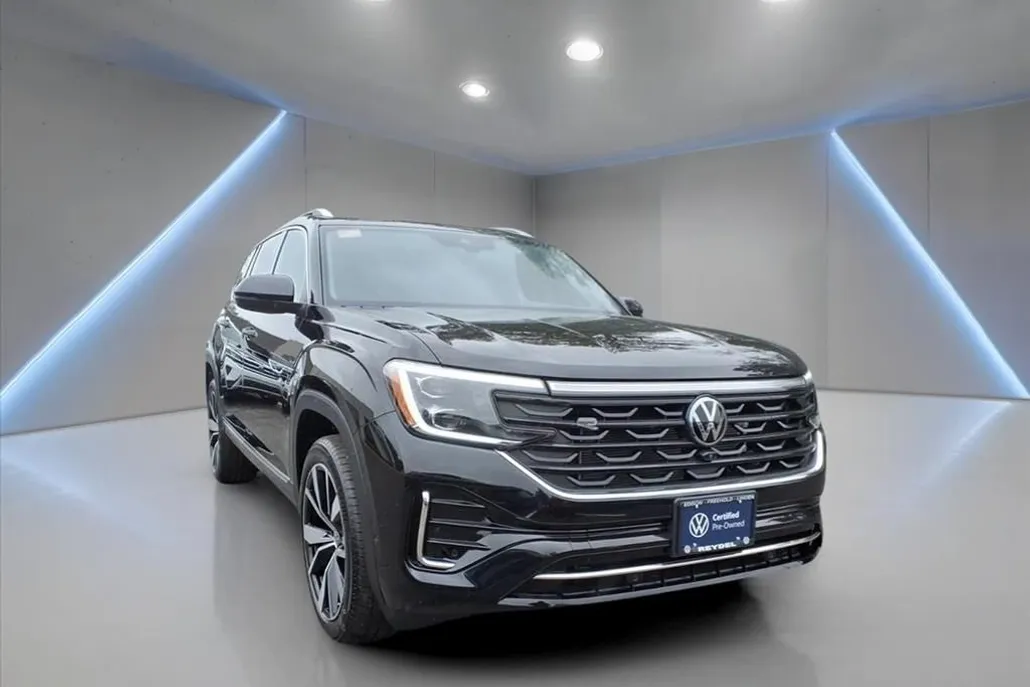2025 Volkswagen Atlas SEL Premium R-Line photo 1