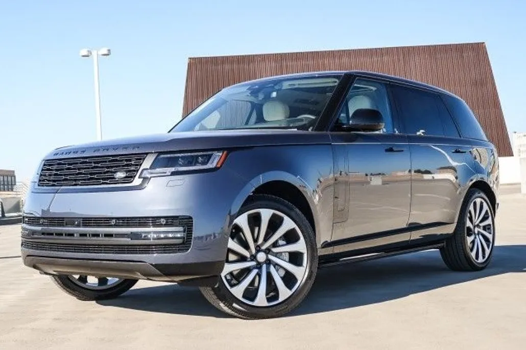 2025 Land Rover Range Rover SE photo 1
