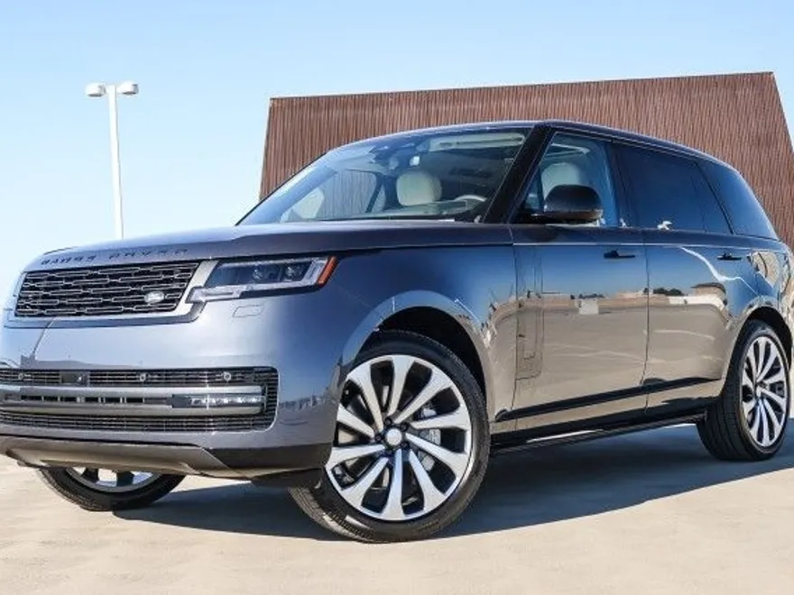 2025 Land Rover Range Rover SE photo 1
