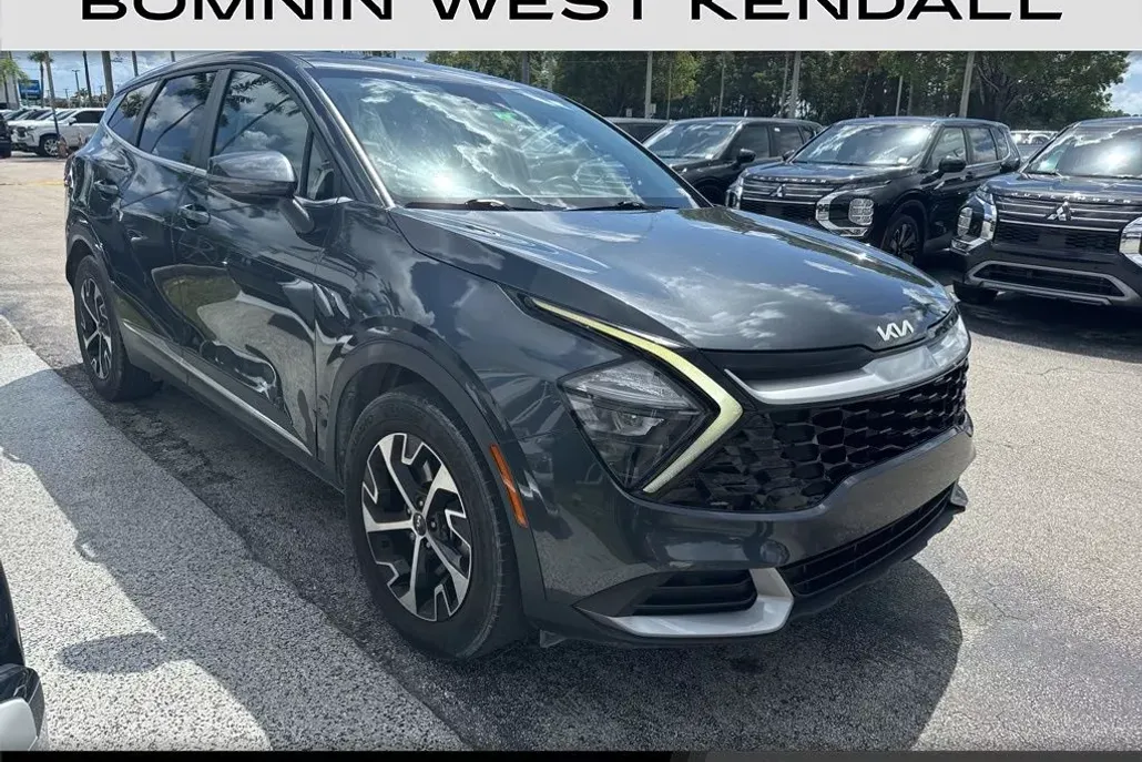 2023 Kia Sportage EX photo 1