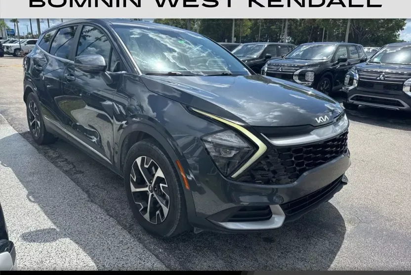 2023 Kia Sportage EX photo 1