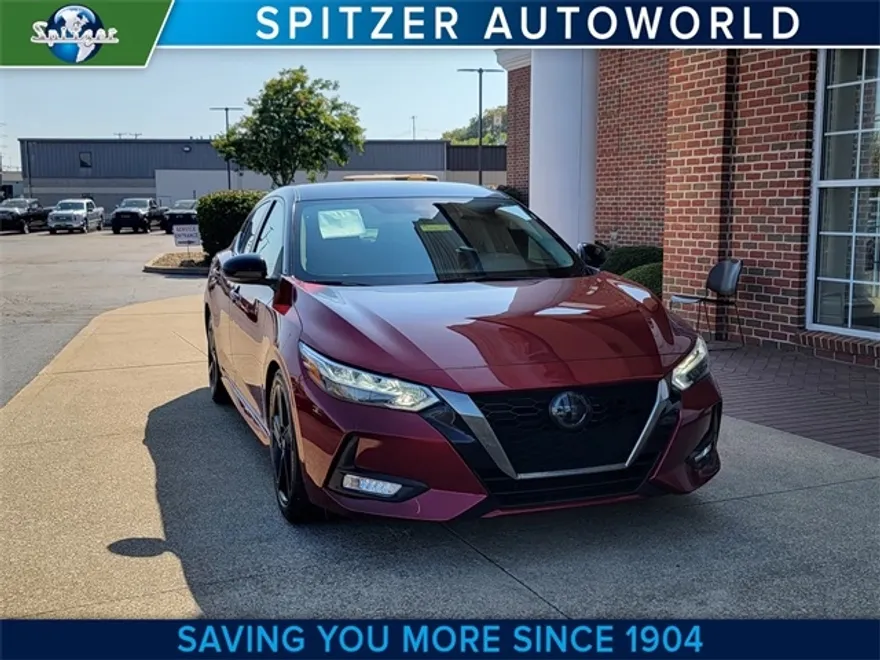 2022 Nissan Sentra SR photo 1