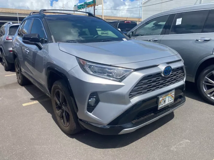 2019 Toyota RAV4 Hybrid XSE photo 1