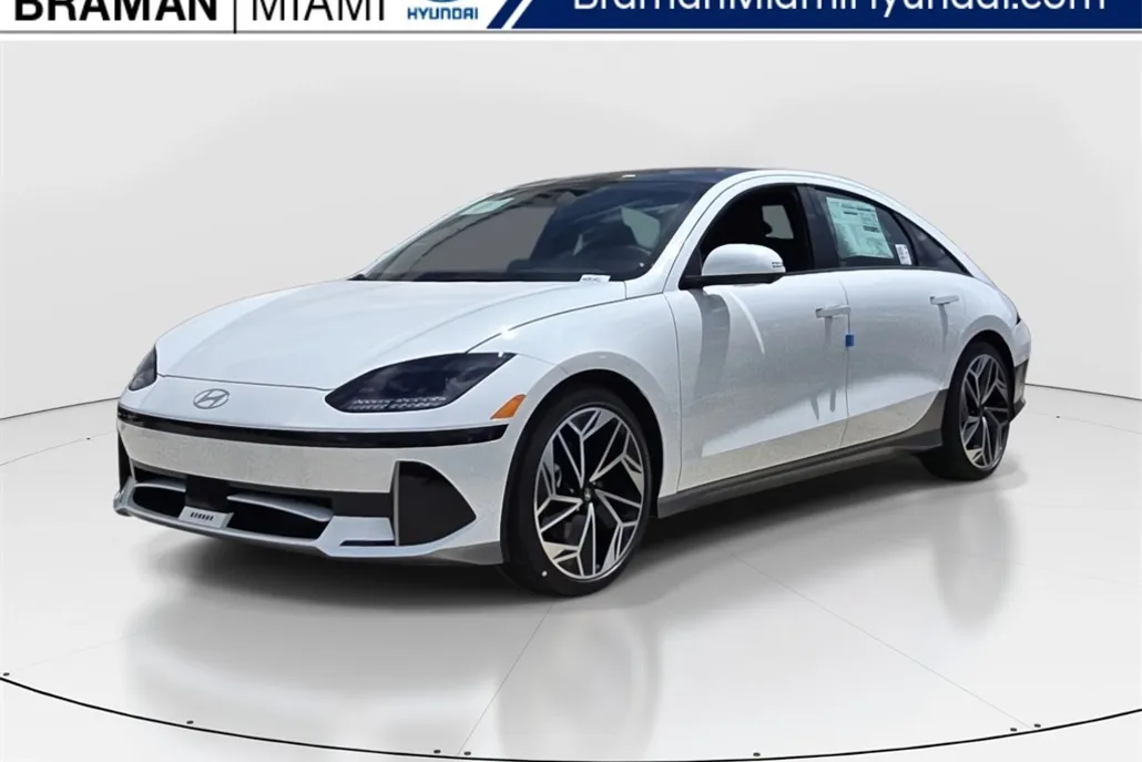 2025 Hyundai Ioniq 6 Limited photo 1